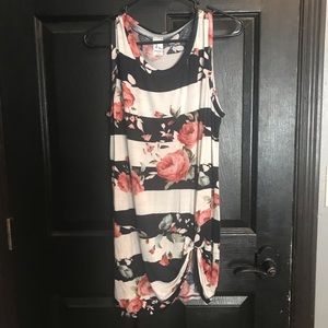 Floral Sleeveless Front Tie Top